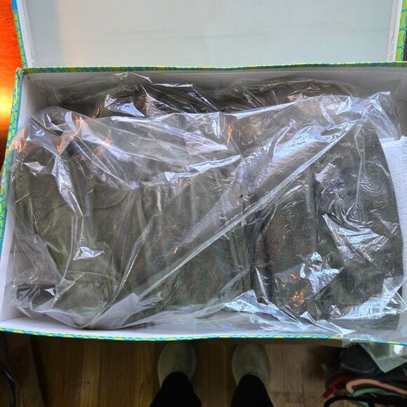 Hot In Hollywood NIB Moss Green Suede Scrunch Knee High Boots Size 10M - Picture 6 of 10